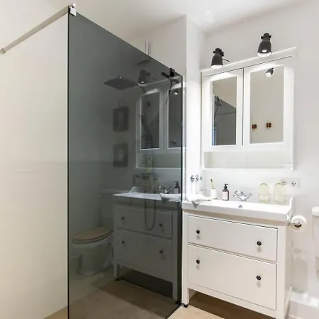 Diike Apartment