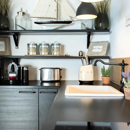 Diike Apartment *